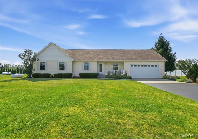 2nd image of 4410 Green Rd, Lockport, NY 14094 | MLS# B1698864
