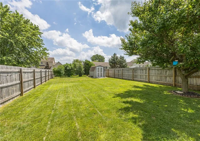 35th image of 20 Silver Maple Dr, Spencerport, NY 14559 | MLS# R1694649