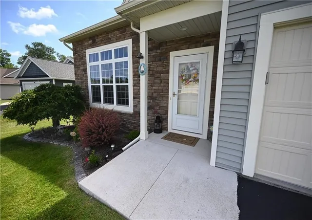 2nd image of 16 Pirates Cvs, Spencerport, NY 14559 | MLS# R1698651