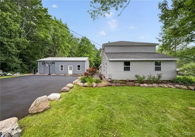 1st image of 2410 County Route 6, Fulton, NY 13069 | MLS# S1699190