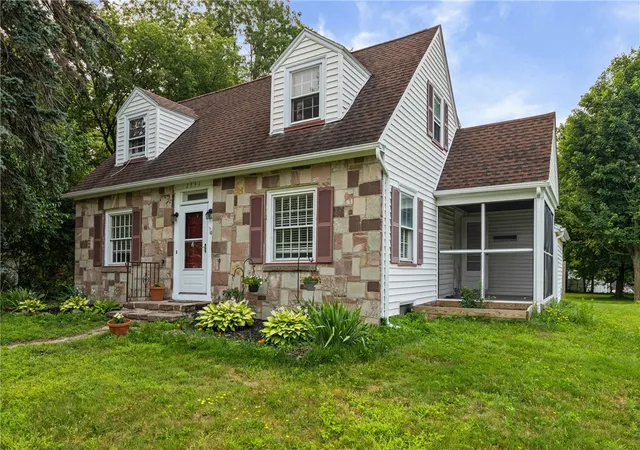 3rd image of 2851 Chili Ave, Chili, NY 14624 | MLS# R1698673