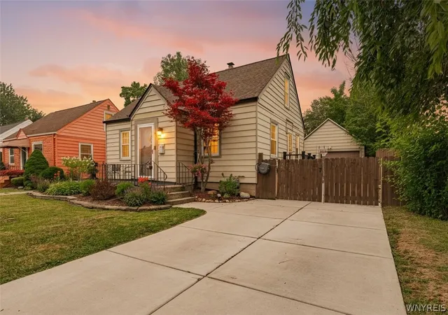 Photo 1 of Sale Pending at 51 Sanders Rd, Buffalo, NY 14216 | MLS# B1698027 | Listing updated on 2026-07-29