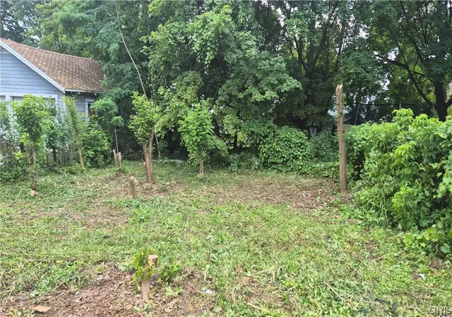 28th image of 164 Berkshire Ave, Syracuse, NY 13208 | MLS# S1698061