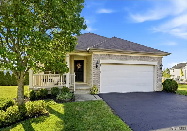 Photo 3 of Single family home for sale at 22 Allie Ln, Hamburg, NY 14075 | MLS# B1698539 | Listing updated on 2026-07-31