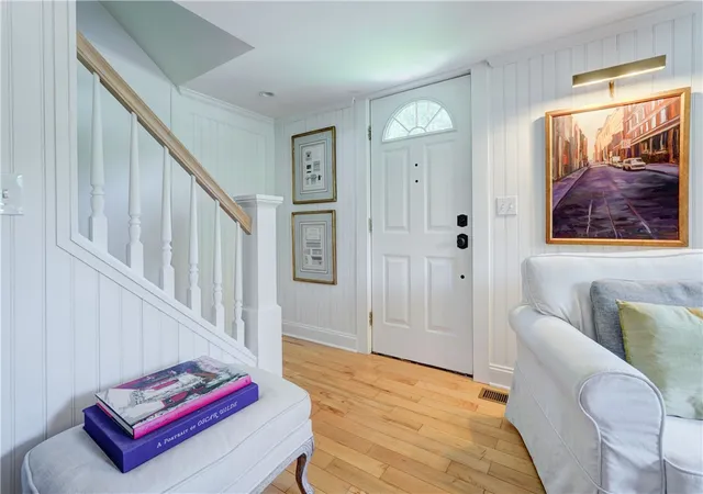 2nd image of 7 French Rd, Pittsford, NY 14618 | MLS# R1699189