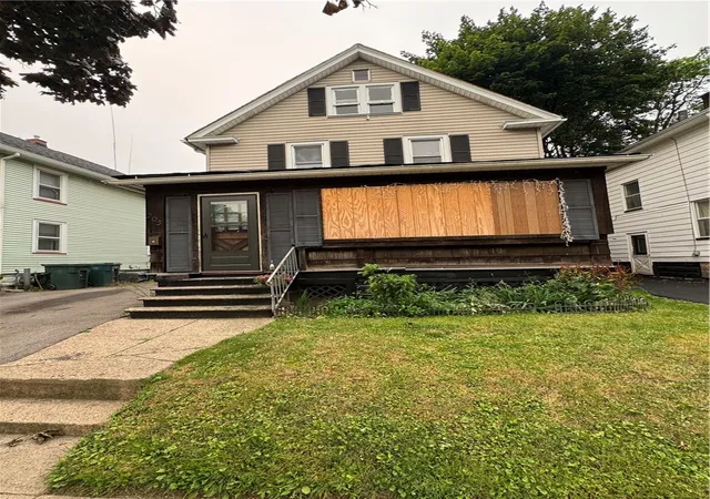 1st image of 205 Roycroft Dr, Rochester, NY 14621 | MLS# R1699272