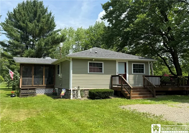Photo 3 of Single family home for sale at 6365 Youngers Rd, Bliss, NY 14024 | MLS# R1696196 | Listing updated on 2026-07-25