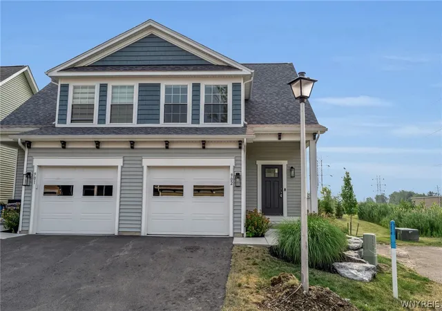 1st image of 902 Carriage Ln, West Seneca, NY 14224 | MLS# B1699289