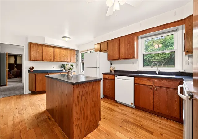 Photo 4 of Single family home for sale at 4623 Kearney Rd, Stanley, NY 14561 | MLS# R1699154 | Listing updated on 2026-08-02