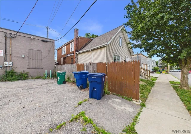 4th image of 13 Ferguson Ave, Buffalo, NY 14213 | MLS# B1699069