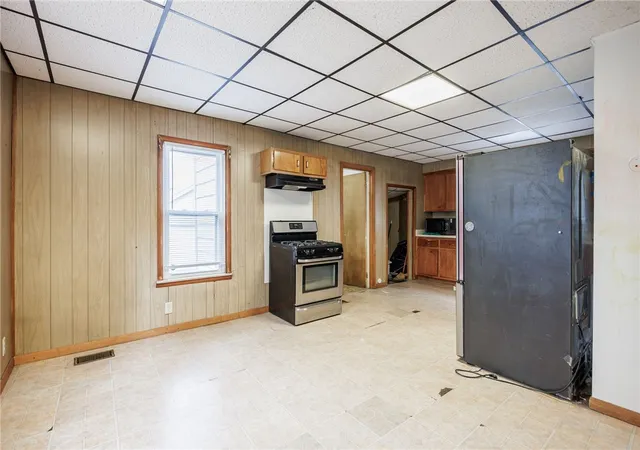 5th image of 19 Depew St, Rochester, NY 14611 | MLS# R1695762