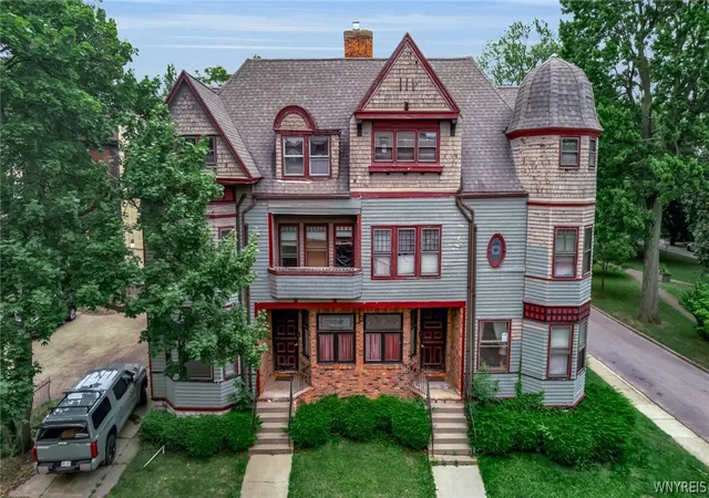 Listing Photo 2 - Condo for sale in building located at 63 & 65 Arlington Park, Buffalo, NY 14201 - Unit #