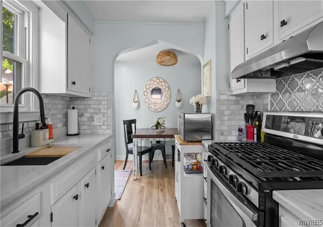 5th image of 31 Sunset Rd, Buffalo, NY 14227 | MLS# B1699145