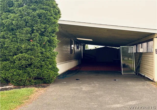 4th image of 6035 S Transit #156 Pkwy Rd, Lockport Town, NY 14094 | MLS# B1698679
