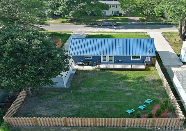 29th image of 233 Edward St, North Tonawanda, NY 14120 | MLS# B1699172