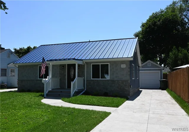 2nd image of 233 Edward St, North Tonawanda, NY 14120 | MLS# B1699172