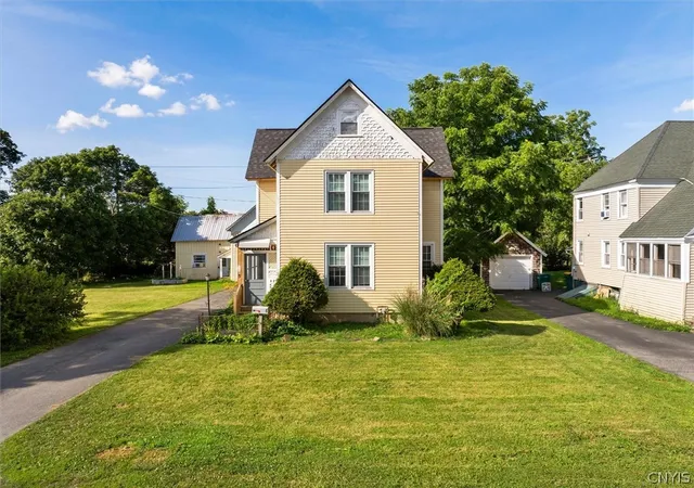 2nd image of 6 Mcbride Ave, Clinton, NY 13323 | MLS# S1699108