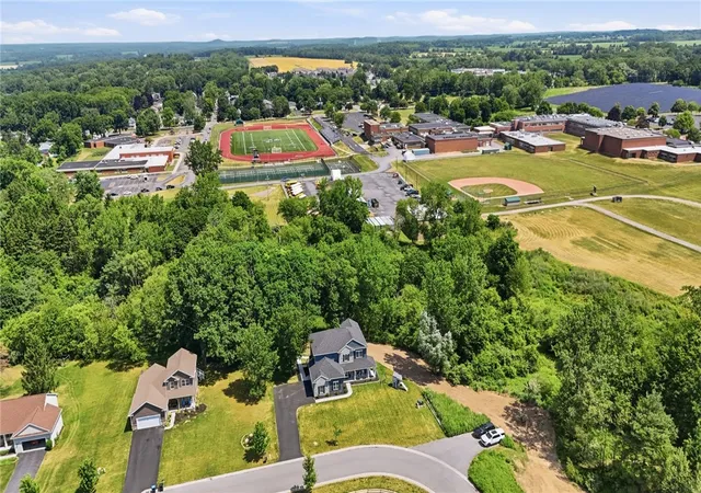 4th image of 250 Commerce Dr, Avon, NY 14414 | MLS# R1699283