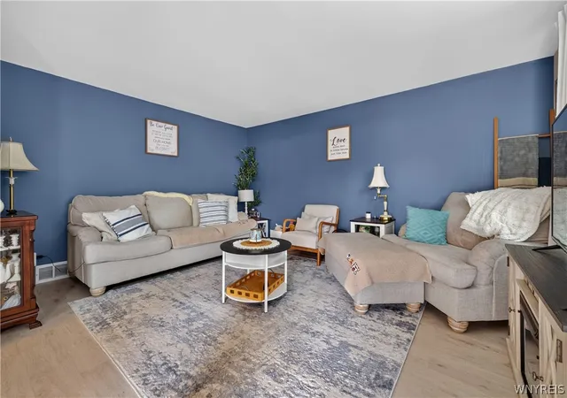 Photo 4 of Sale Pending at 122 Ryan St, Buffalo, NY 14210 | MLS# B1699131 | Listing updated on 2026-07-22