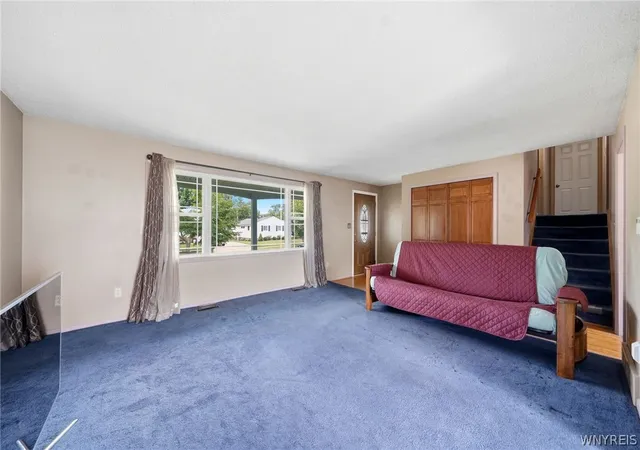 5th image of 135 Millwood Dr, Tonawanda, NY 14150 | MLS# B1698117
