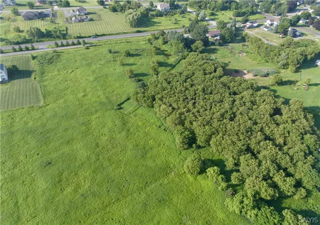 2nd image of 9044 Tibbitts Rd, New Hartford, NY 13413 | MLS# S1699438