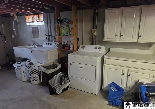 Photo 21 of Sale Pending at 890 Swann Rd, Youngstown, NY 14174 | MLS# R1699445 | Listing updated on 2026-07-23