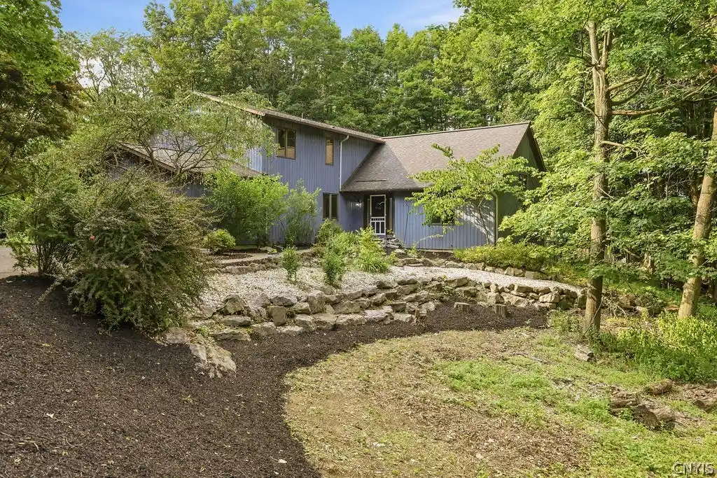 Photo 1 of Sale Pending at 1000 Rail Fence Rd, Camillus, NY 13031 | MLS# S1697696 | Listing updated on 2026-08-14