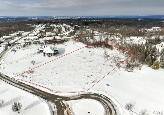 3rd image of 00 Kingfisher Ln, New Hartford, NY 13413 | MLS# S1699477