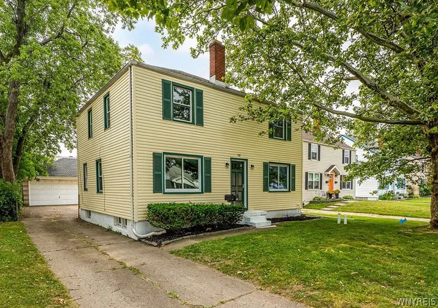 3rd image of 981 Beach Rd, Cheektowaga, NY 14225 | MLS# B1699483