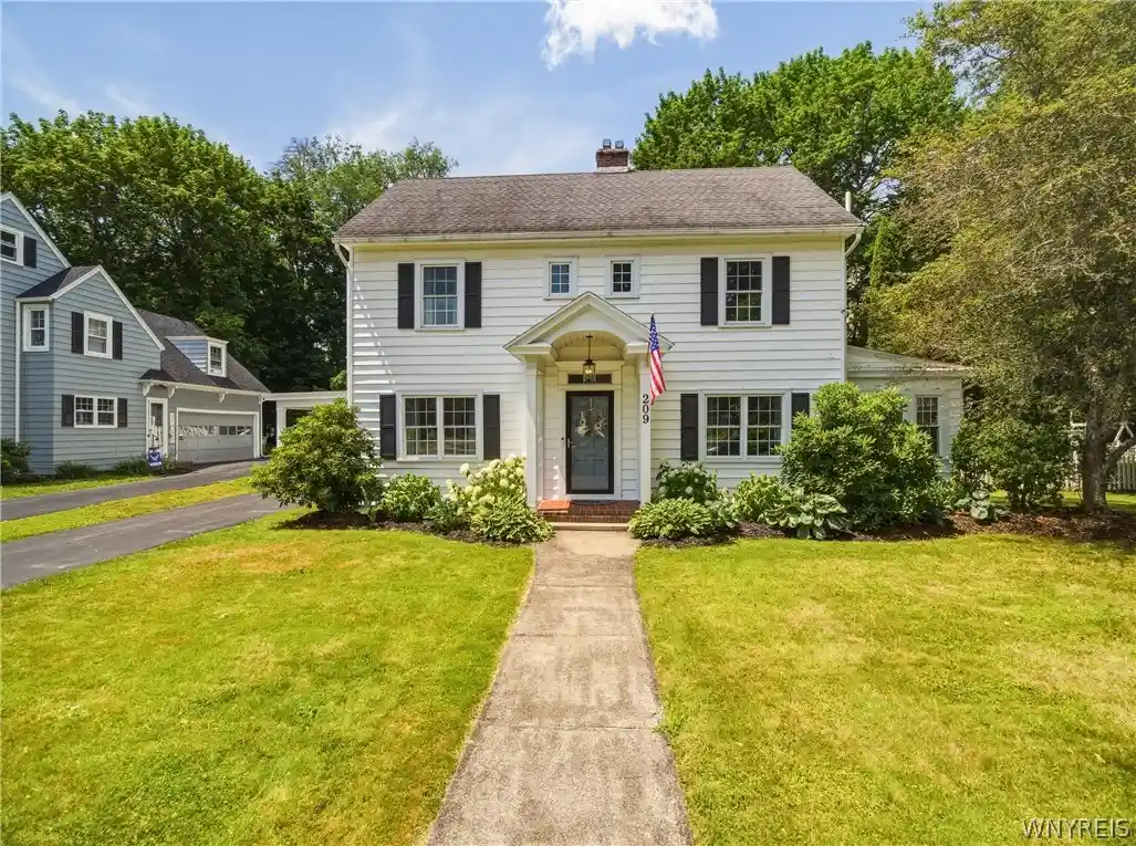 Photo 1 of Sale Pending at 209 Arlington Ave, Jamestown, NY 14701 | MLS# B1699196 | Listing updated on 2026-10-28