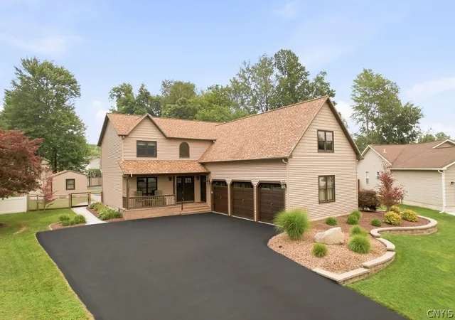 Photo 1 of Sale Pending at 16 Orangewood Dr, Liverpool, NY 13090 | MLS# S1698178 | Listing updated on 2026-07-25