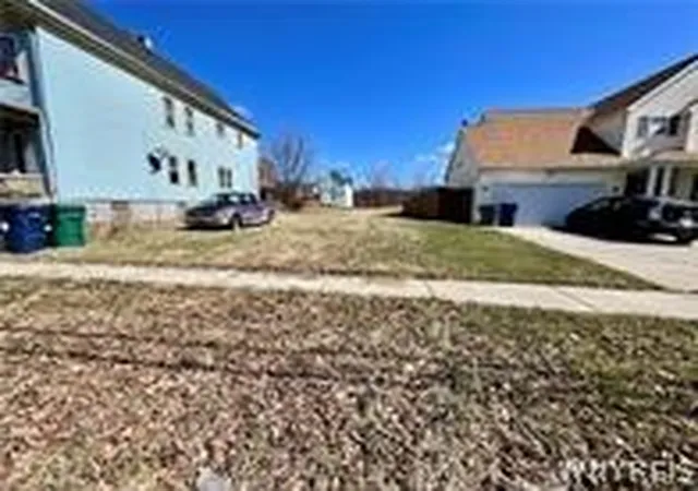1st image of 173 Walnut St, Buffalo, NY 14204 | MLS# B1698859