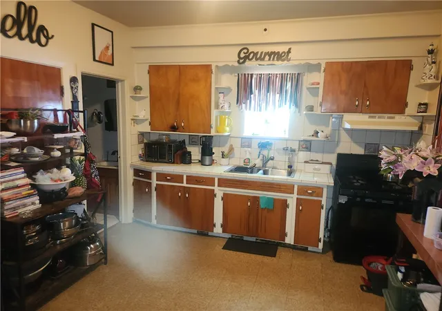 Photo 3 of Sale Pending at 70 Michigan St, Rochester, NY 14606 | MLS# R1699004 | Listing updated on 2026-07-25