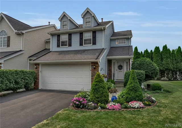 Photo 1 of Sale Pending at 31 Hillcrest Hts, Buffalo, NY 14224 | MLS# B1699504 | Listing updated on 2026-07-28