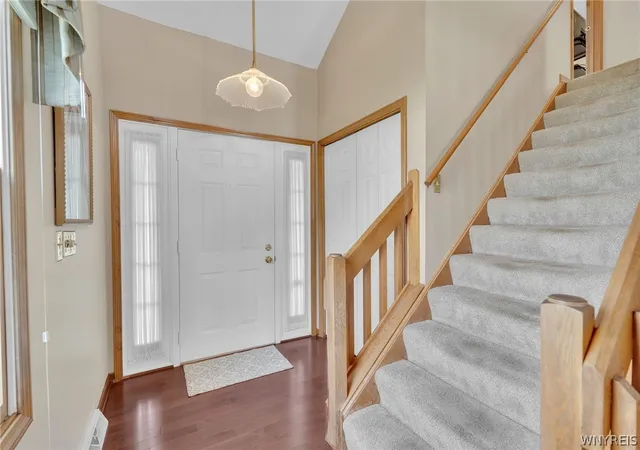 Photo 2 of Sale Pending at 31 Hillcrest Hts, Buffalo, NY 14224 | MLS# B1699504 | Listing updated on 2026-07-28