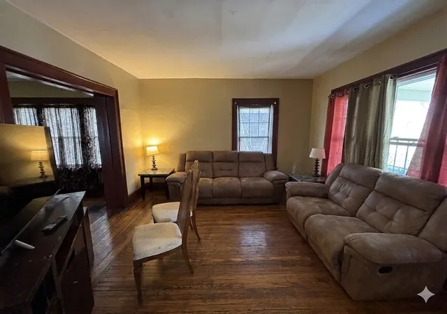 4th image of 160 Sawyer St, Rochester, NY 14619 | MLS# R1699530