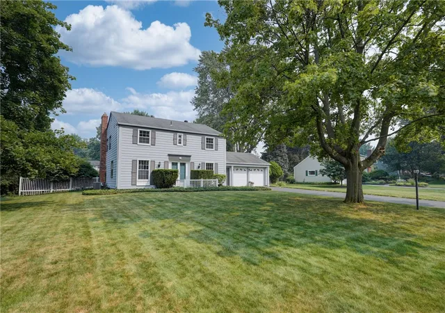 2nd image of 931 Little Pond Wy, Webster, NY 14580 | MLS# R1699012