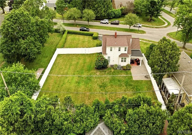 48th image of 124 Ambleside Dr, Lockport Town, NY 14094 | MLS# B1699225