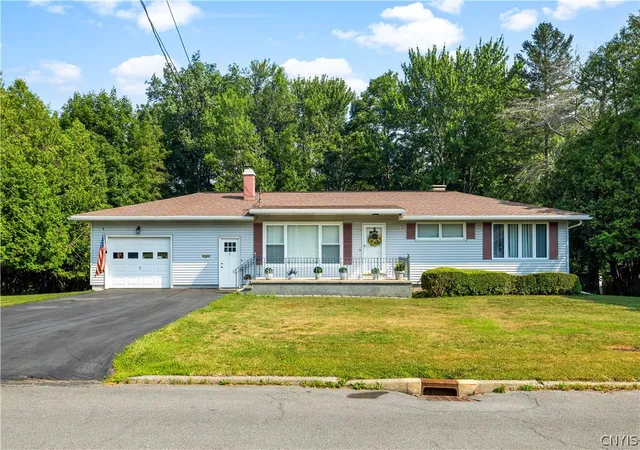 1st image of 5 Lin Rd, Utica, NY 13501 | MLS# S1699400