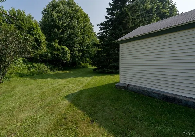 42nd image of 556 Adelaide St, Carthage, NY 13619 | MLS# S1699642