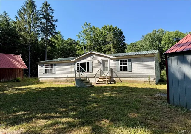 2nd image of 10 Whispering Oaks Ln, Altmar, NY 13302 | MLS# S1699181