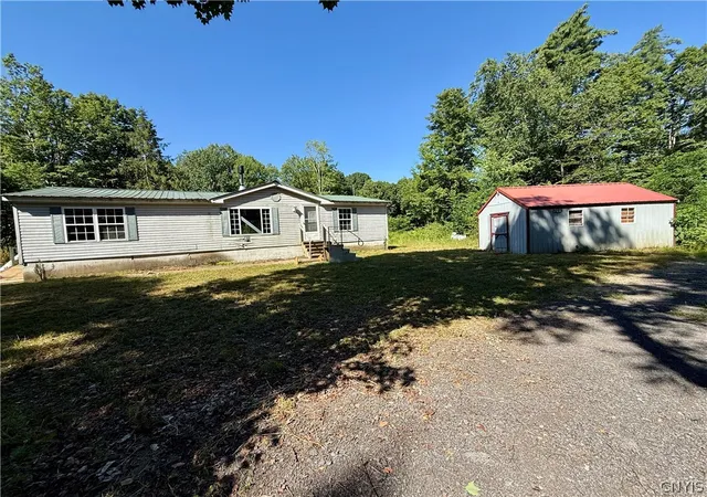 Photo 3 of Sale Pending at 10 Whispering Oaks Ln, Altmar, NY 13302 | MLS# S1699181 | Listing updated on 2026-07-27