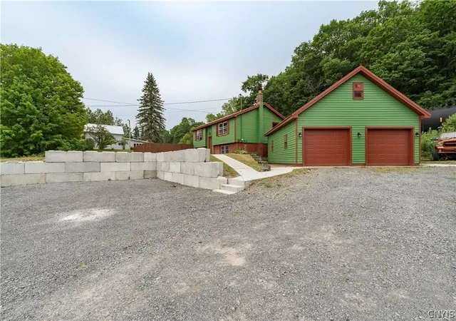 Photo 3 of Single family home for sale at 3125 Canal St, Port Leyden, NY 13433 | MLS# S1699424 | Listing updated on 2026-07-19