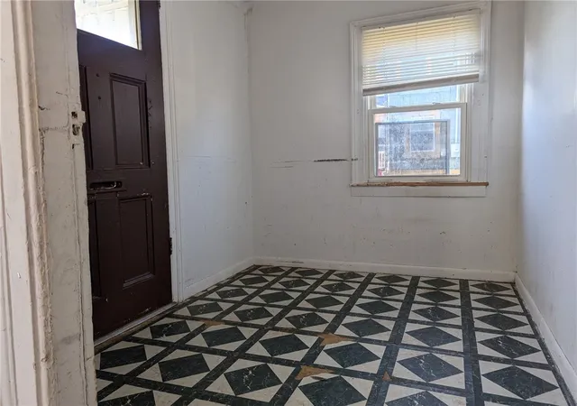 Photo 2 of Single family home for sale at 312 W Gray St, Elmira, NY 14901 | MLS# R1699672 | Listing updated on 2026-07-17