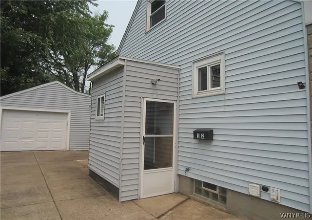 3rd image of 12 Airview, Depew, NY 14043 | MLS# B1699661