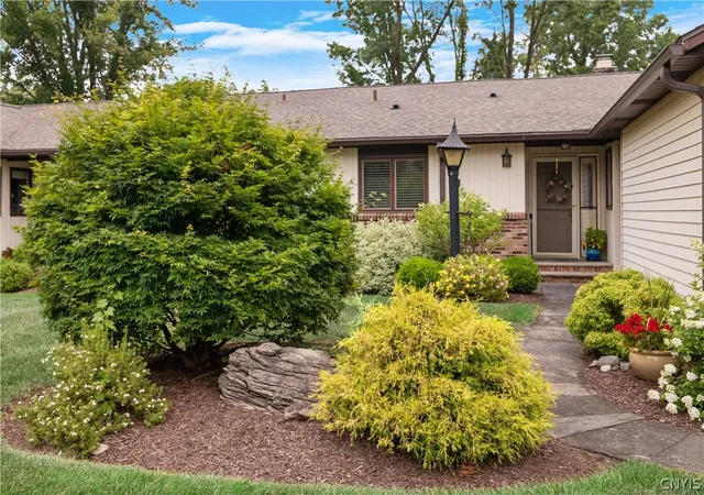 Photo 2 of Sale Pending at 509 Kimry Moor, Fayetteville, NY 13066 | MLS# S1699379 | Listing updated on 2026-07-20