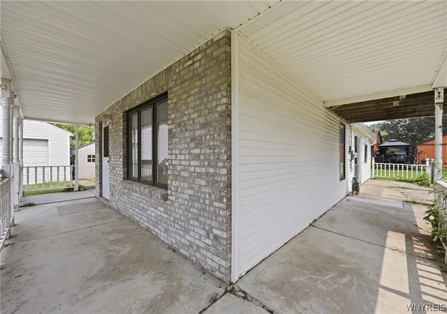Photo 5 of Single family home for sale at 6709 Hamilton Dr, Derby, NY 14047 | MLS# B1699691 | Listing updated on 2026-07-18