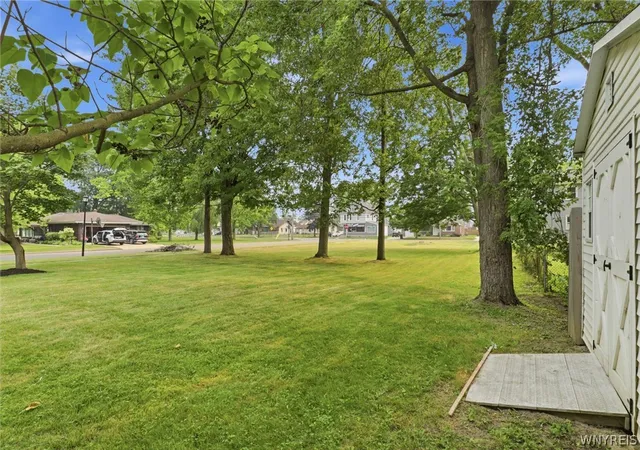 4th image of 294 Daniel Dr, North Tonawanda, NY 14120 | MLS# B1699148