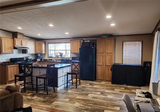 5th image of 608 Sycamore Ln, Utica, NY 13502 | MLS# S1699683