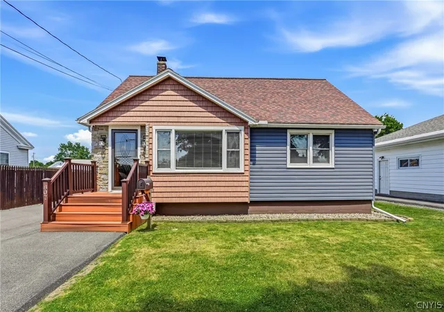 Photo 2 of Sale Pending at 807 Van Buren Ave, Rome, NY 13440 | MLS# S1699595 | Listing updated on 2026-07-31